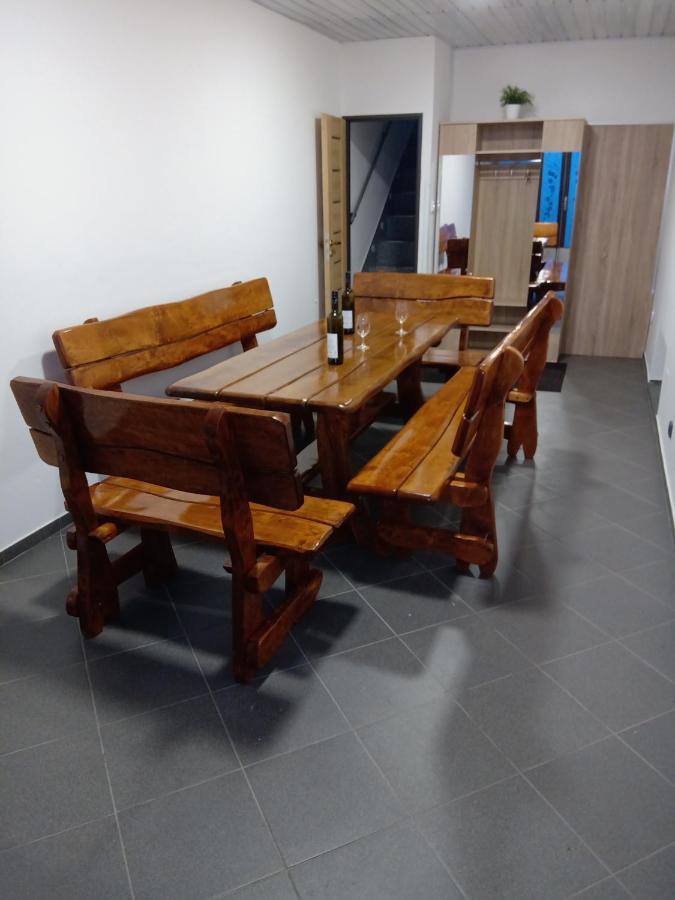 U Hradeb Apartment Mikulov Exterior photo
